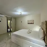 Argilos Appart hôtel *