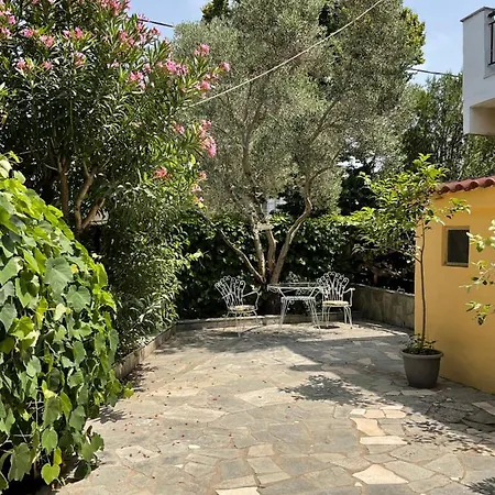 Argilos Ξενοδοχείο με διαμερίσματα Ασπροβάλτα