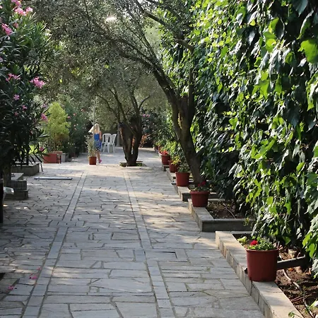 Aparthotel Argilos *