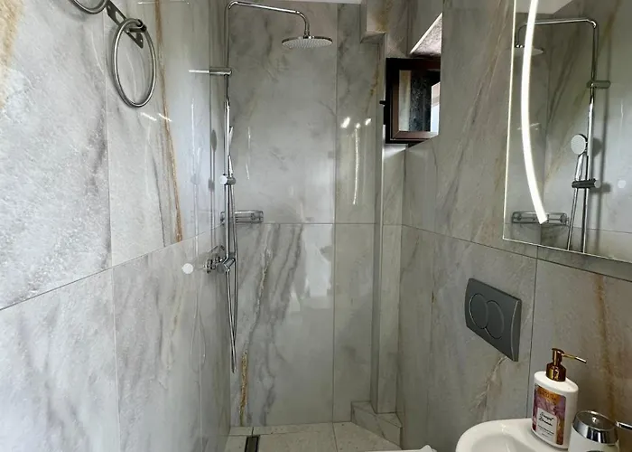 Argilos Appart hôtel *