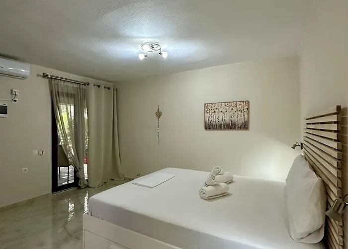 Argilos Appart hôtel *