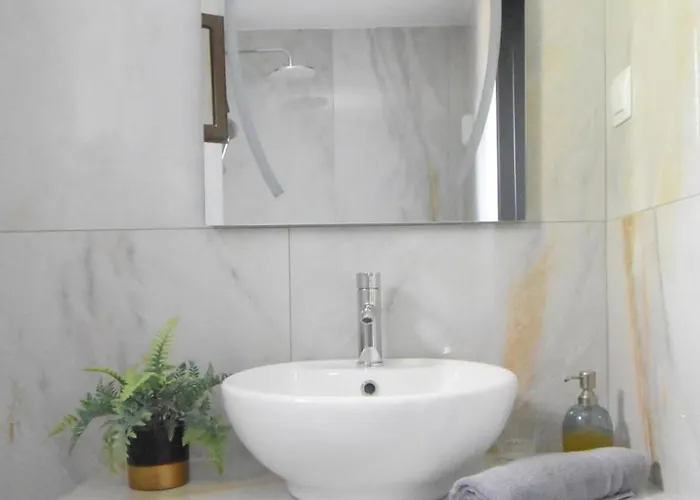 Argilos Appart hôtel *